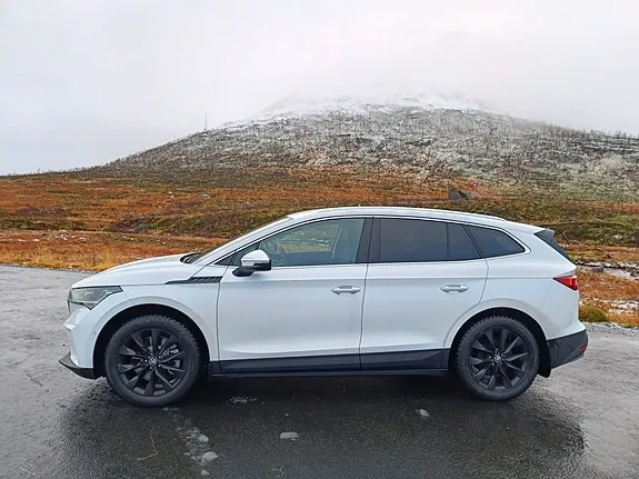 Skoda Enyaq 2022 photo 2