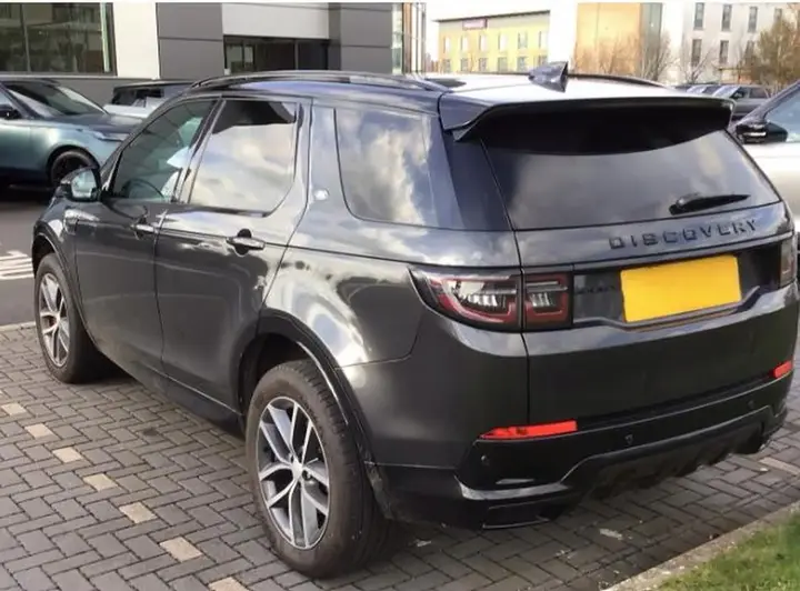 Land Rover Discovery Sport 2024 photo 3