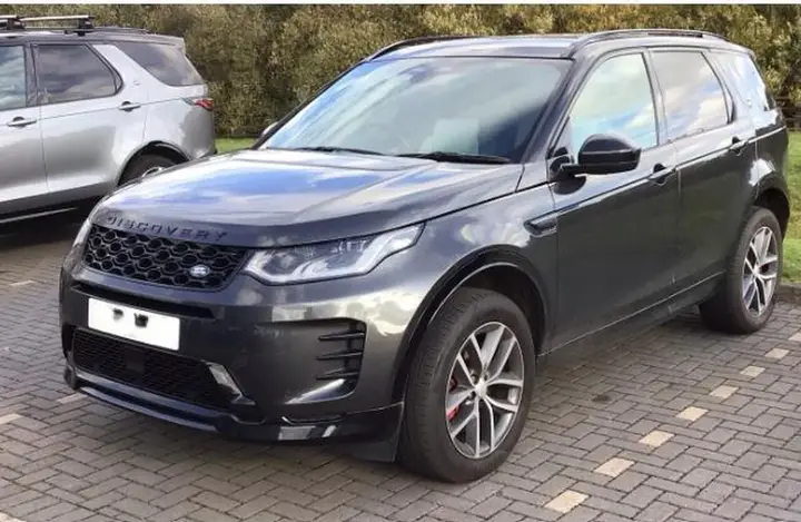 Land Rover Discovery Sport 2024 photo 2