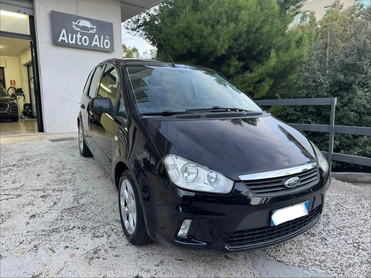 Ford C-Max 2010 photo 3