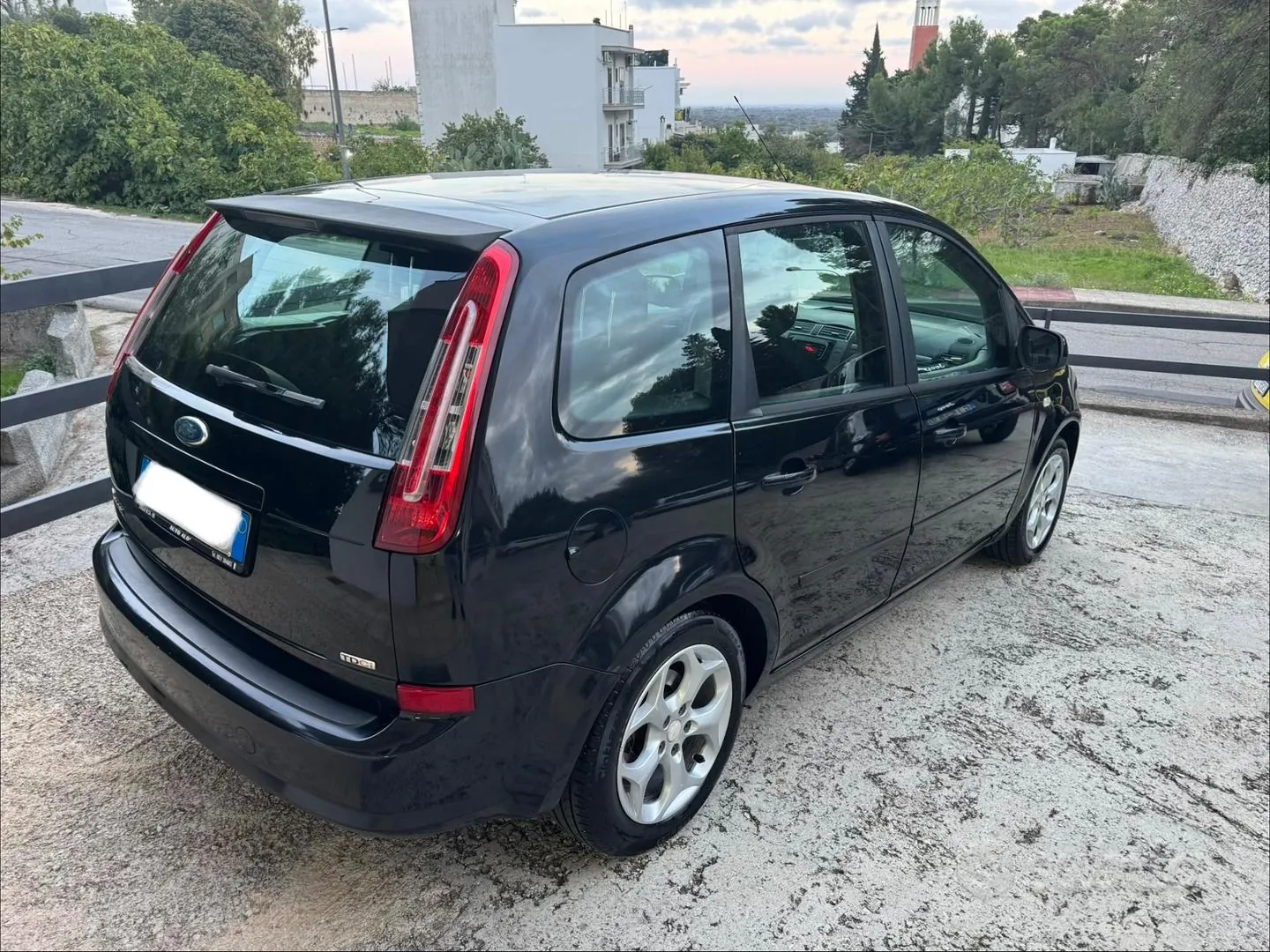 Ford C-Max 2010 photo 5
