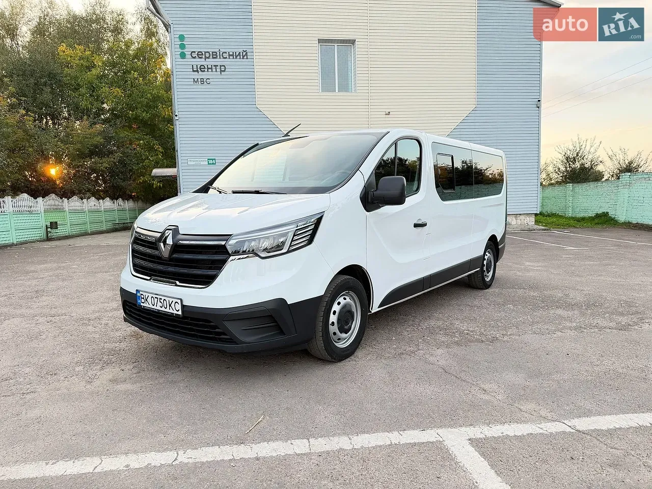 Renault Trafic 2022 photo 5