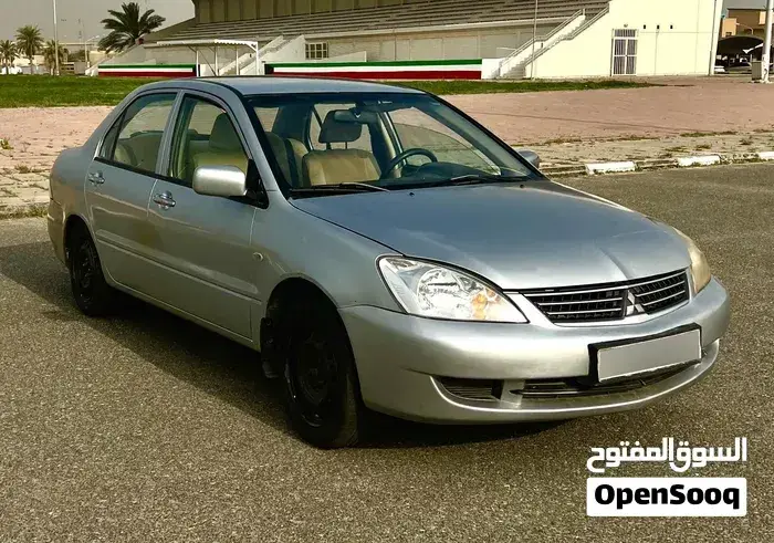 Mitsubishi Lancer 2011 photo 2