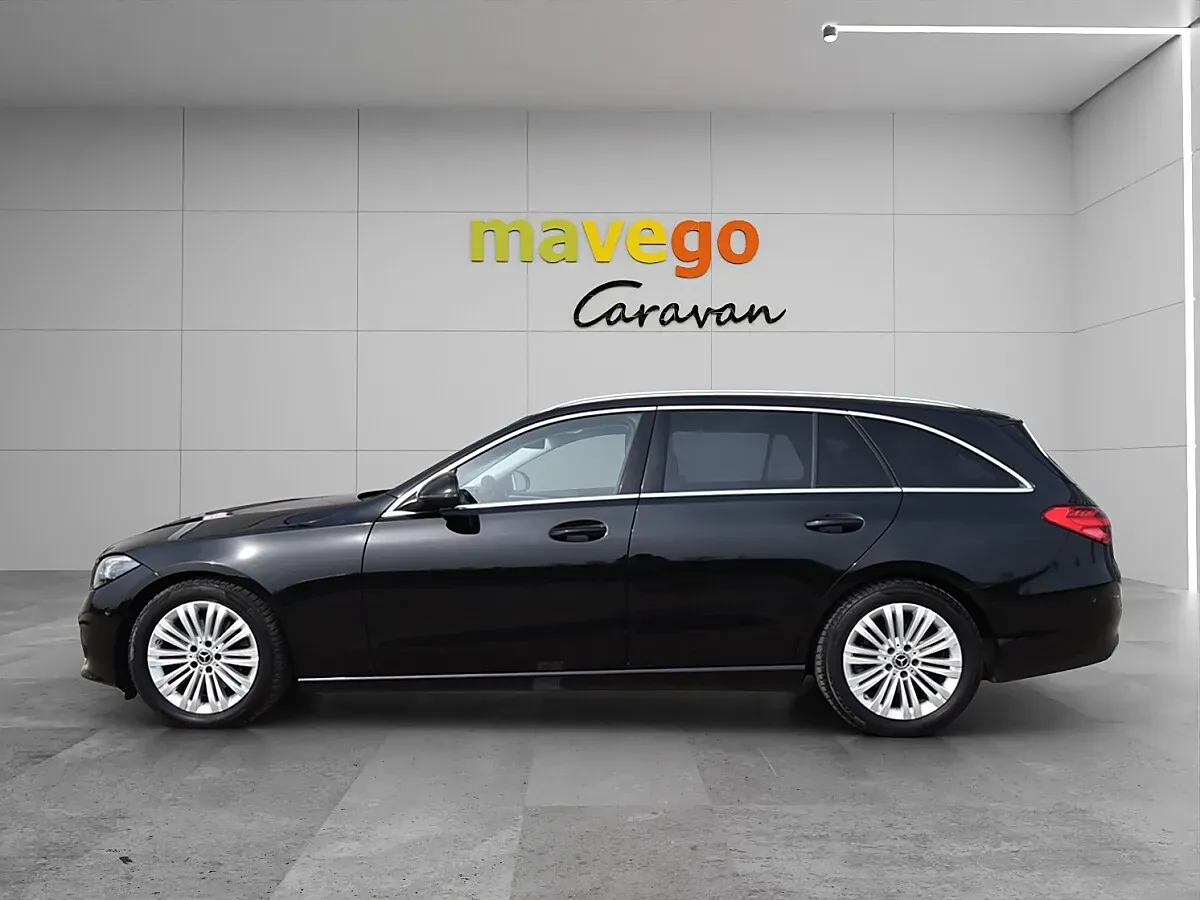 Mercedes-Benz C-Class 2023 photo 3