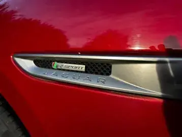 Jaguar F-Pace 2018 photo 2