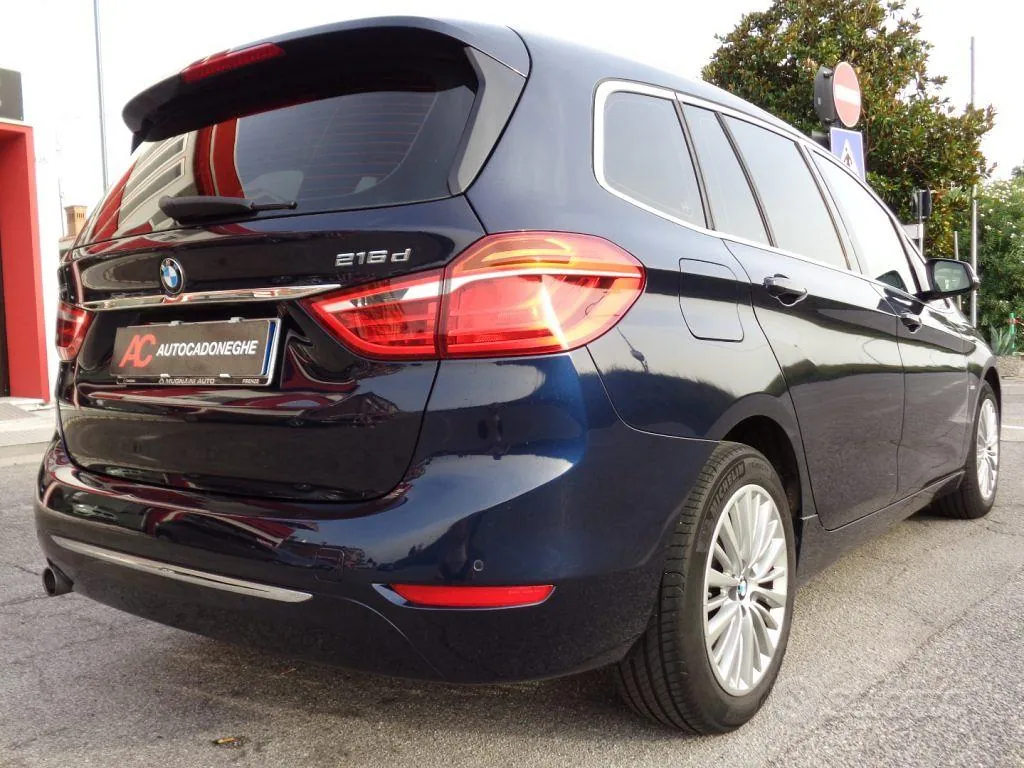 BMW 216D 2017 photo 5