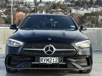 Mercedes-Benz C 200 2026 photo 3
