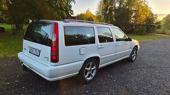 Volvo V70 2000 photo 4