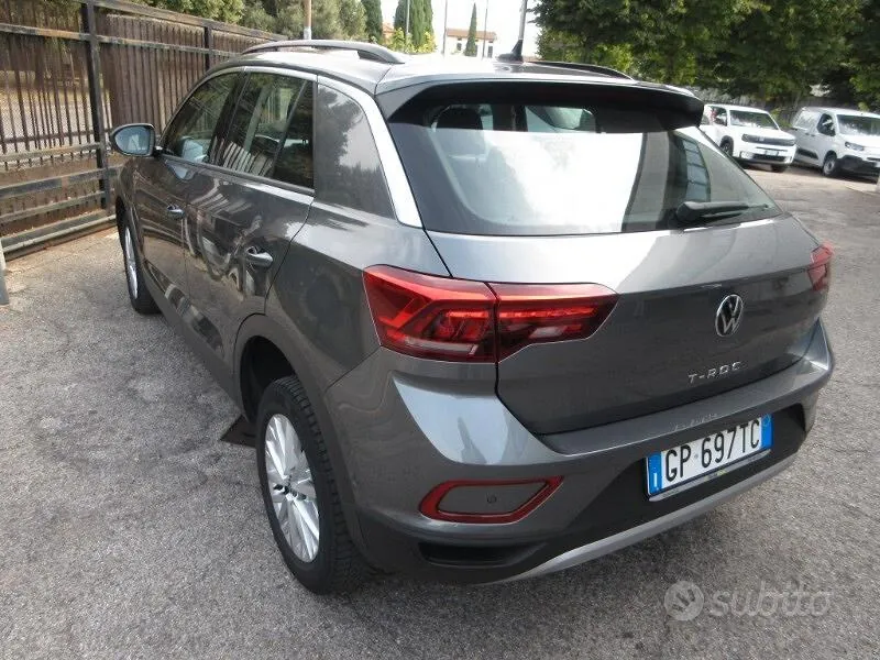 Volkswagen T-Roc 2023 photo 5