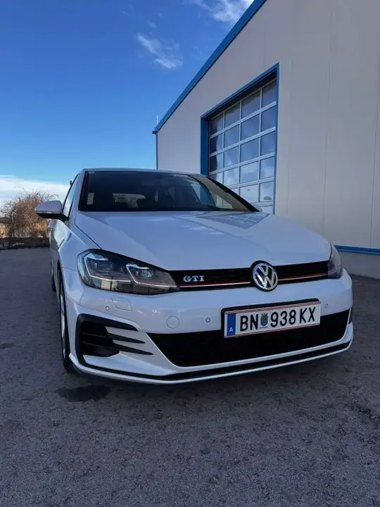 Volkswagen Golf Gti 2017 photo 2