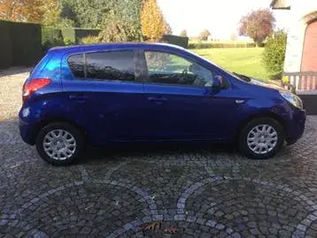 Hyundai I20 2010 photo 2