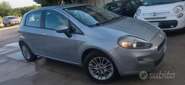 Fiat Grande Punto 2012 photo 5