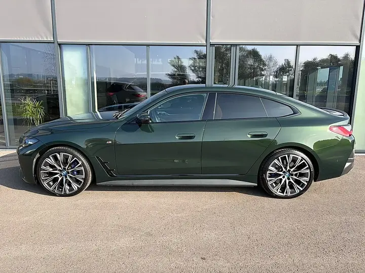 BMW I4 2023 photo 3