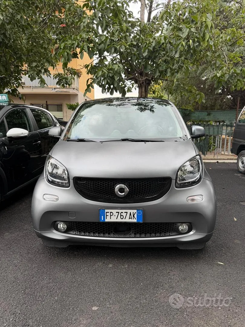 Smart Fortwo 2018 photo 2