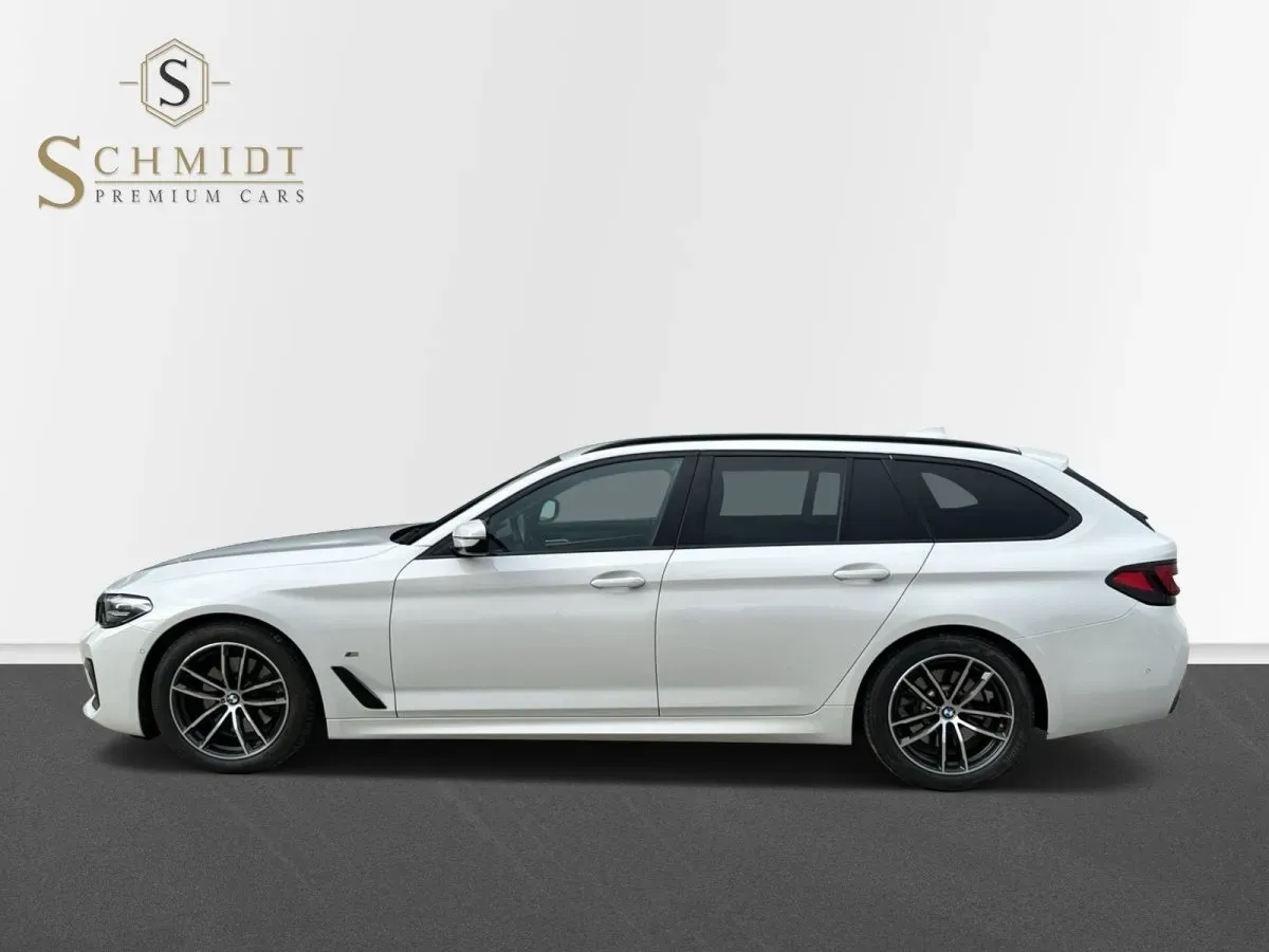 BMW 5 Series 2023 photo 3