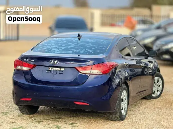 Hyundai Elantra 2013 photo 4