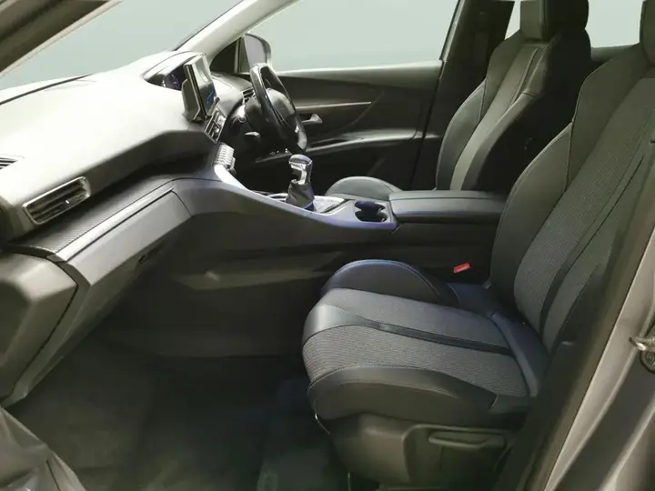 Peugeot 3008 2022 photo 4