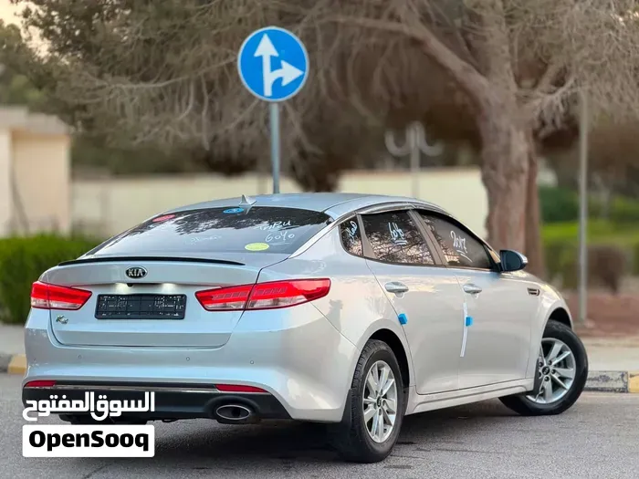 Kia K5 2017 photo 4