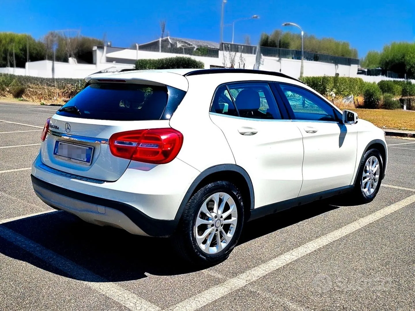 Mercedes-Benz Gla 2017 photo 2