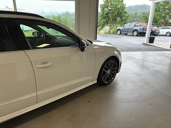 Audi S3 2014 photo 4