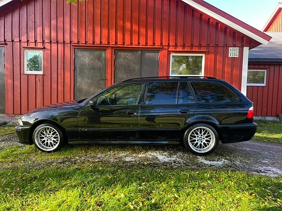 BMW 530I 2002 photo 3