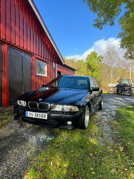 BMW 530I