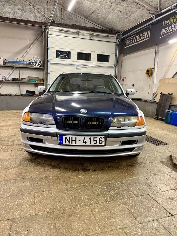BMW 316 1999 photo 2