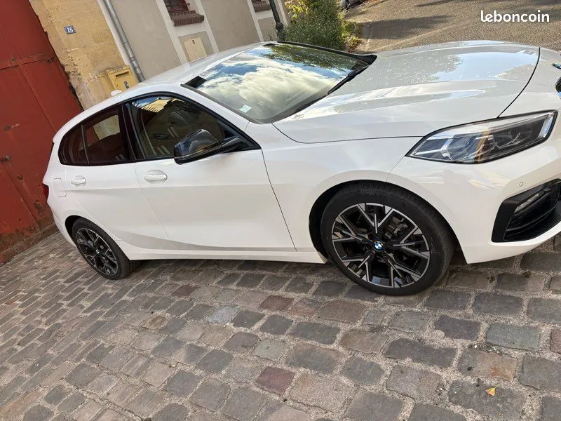 BMW Series 1 2020 photo 2