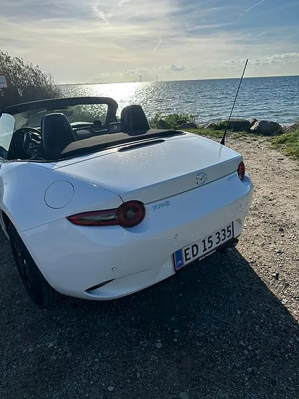 Mazda Mx-5 2024 photo 2
