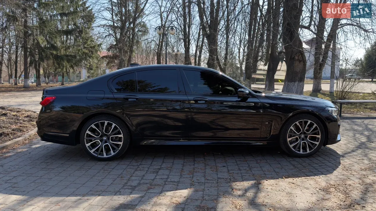BMW 7 Series 2022 photo 4