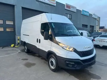 Iveco Daily 2021 photo 2