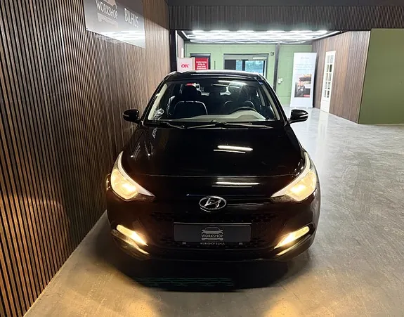 Hyundai I20 2015 photo 2