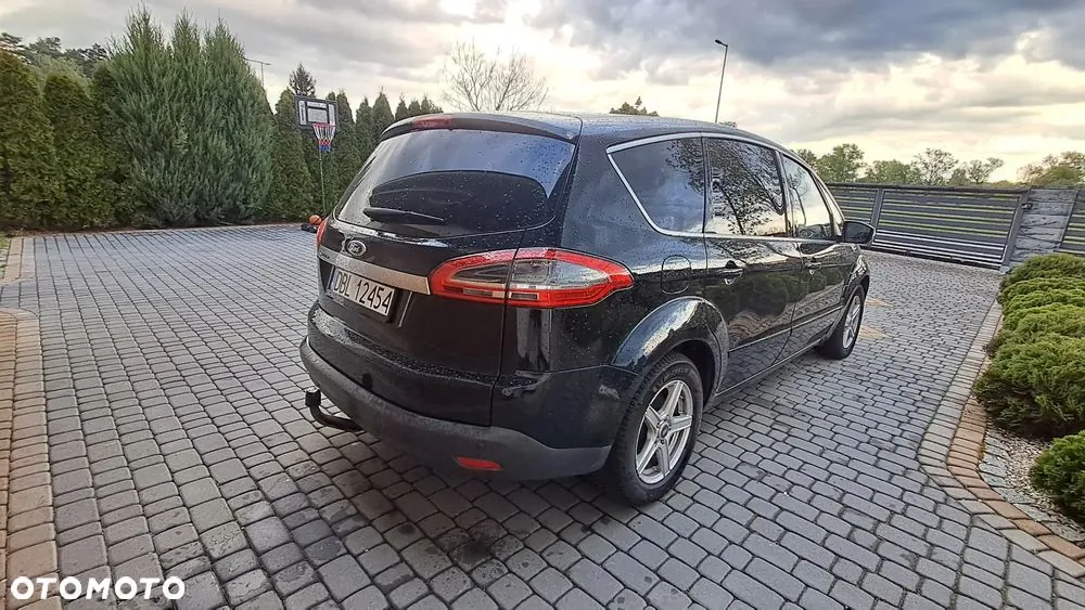 Ford S-Max 2011 photo 4