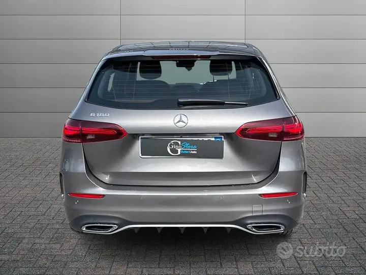 Mercedes-Benz B 180 Amg-Line 2024 photo 4