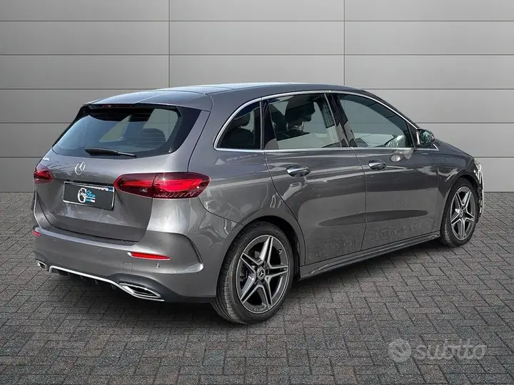 Mercedes-Benz B 180 Amg-Line 2024 photo 2