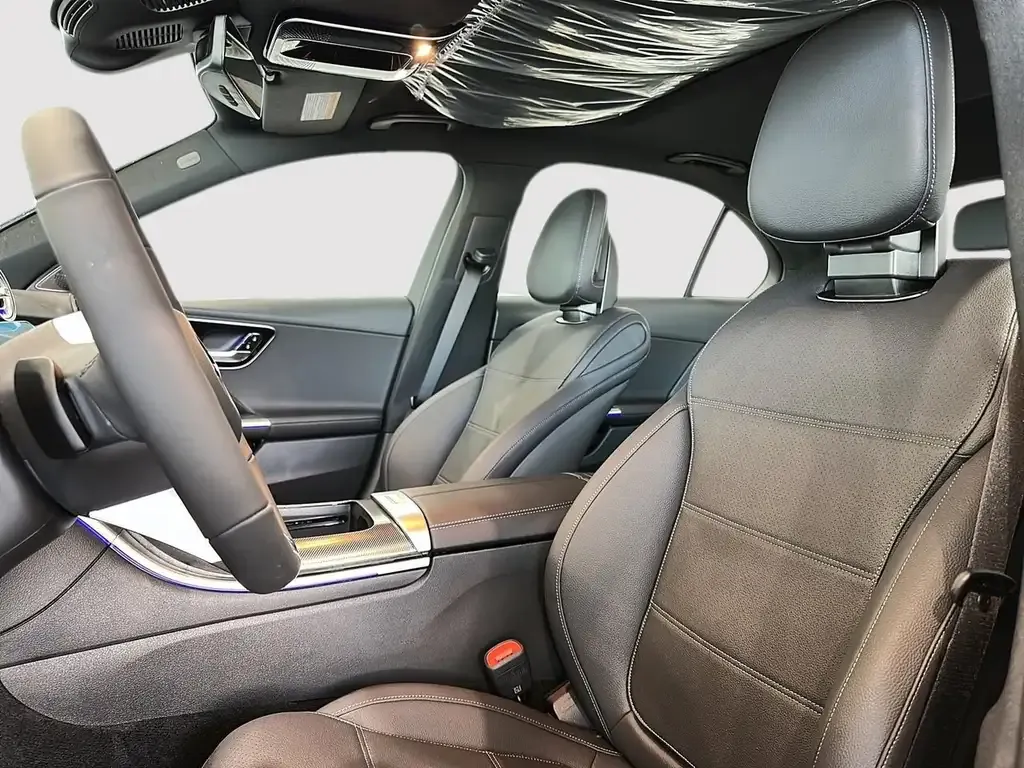 Mercedes-Benz C-Class 2026 photo 3