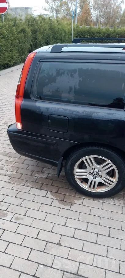 Volvo V70 2006 photo 2