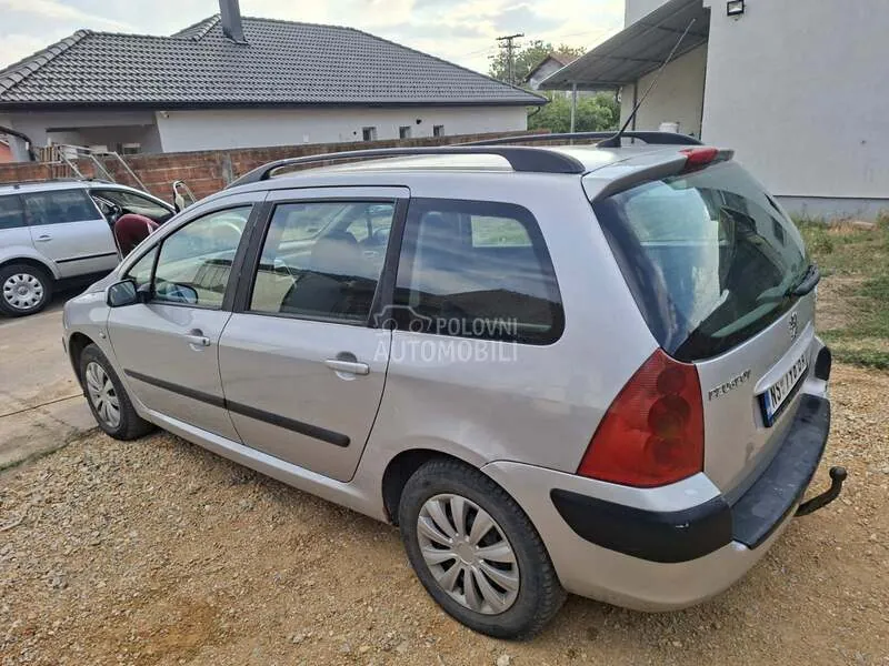 Peugeot 307 2003 photo 3