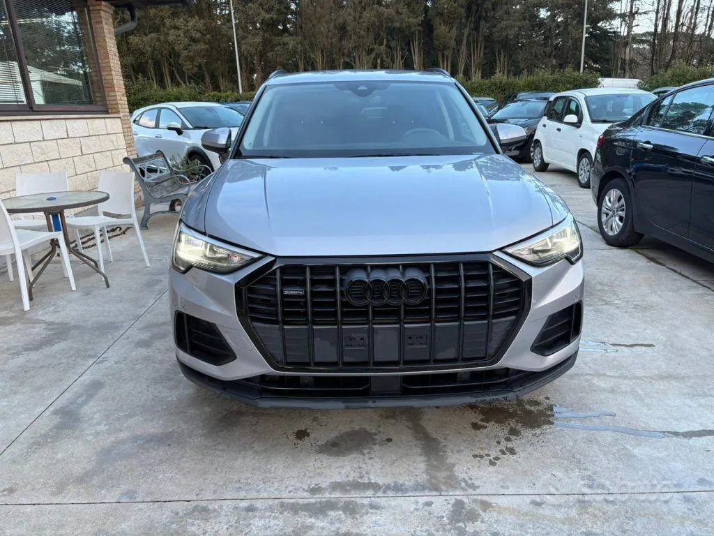 Audi Q3 2020 photo 2