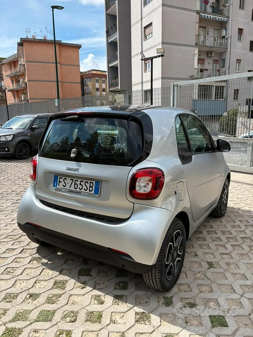 Smart Fortwo 2018 photo 3