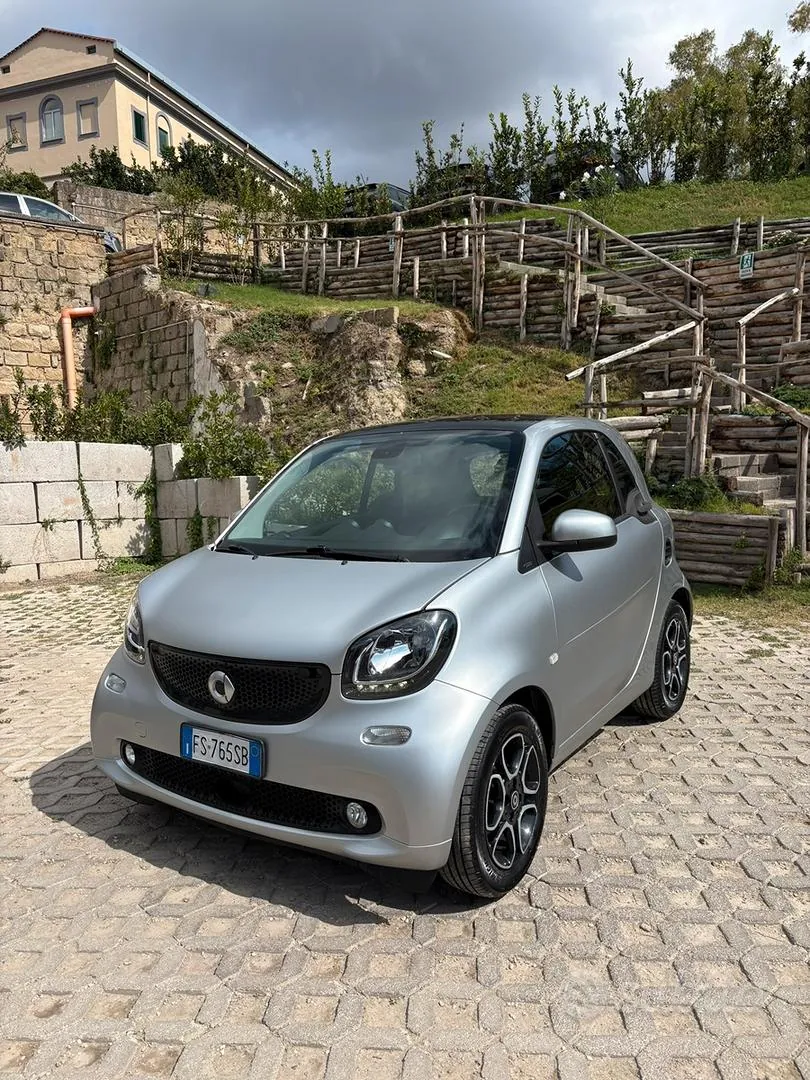Smart Fortwo 2018 photo 2