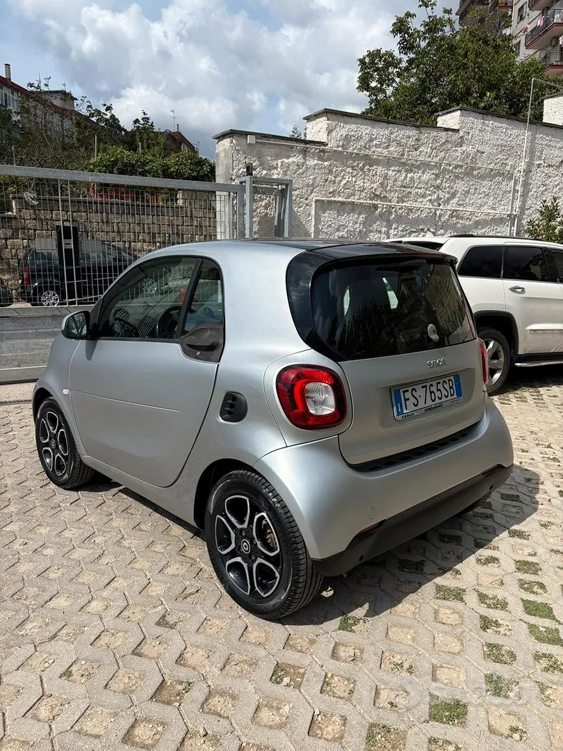 Smart Fortwo 2018 photo 4