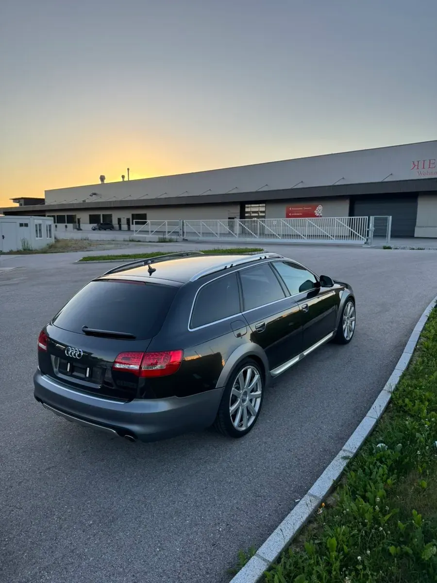 Audi A6 Allroad 2010 photo 3