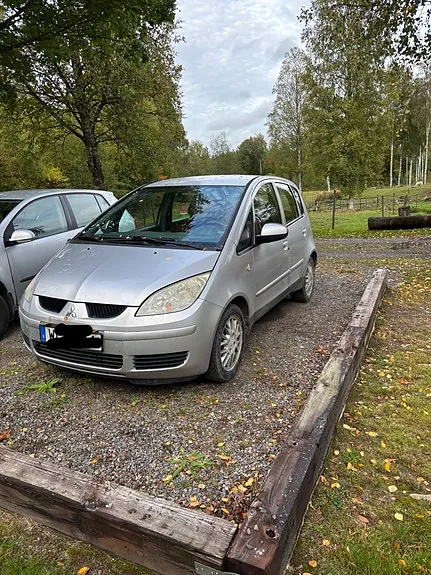 Mitsubishi Colt 2005 photo 2