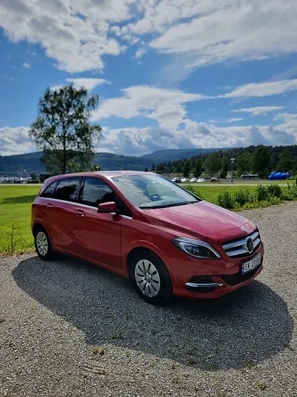 Mercedes-Benz B250 2017 photo 3
