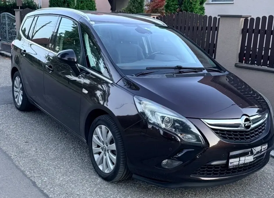Opel Zafira Tourer 2014 photo 3