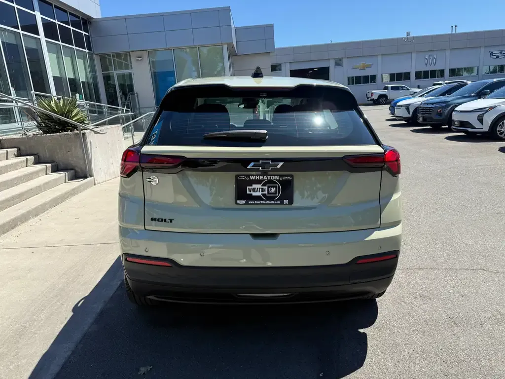 Chevrolet Bolt 2027 photo 5