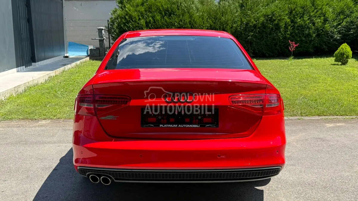 Audi A4 2012 photo 5