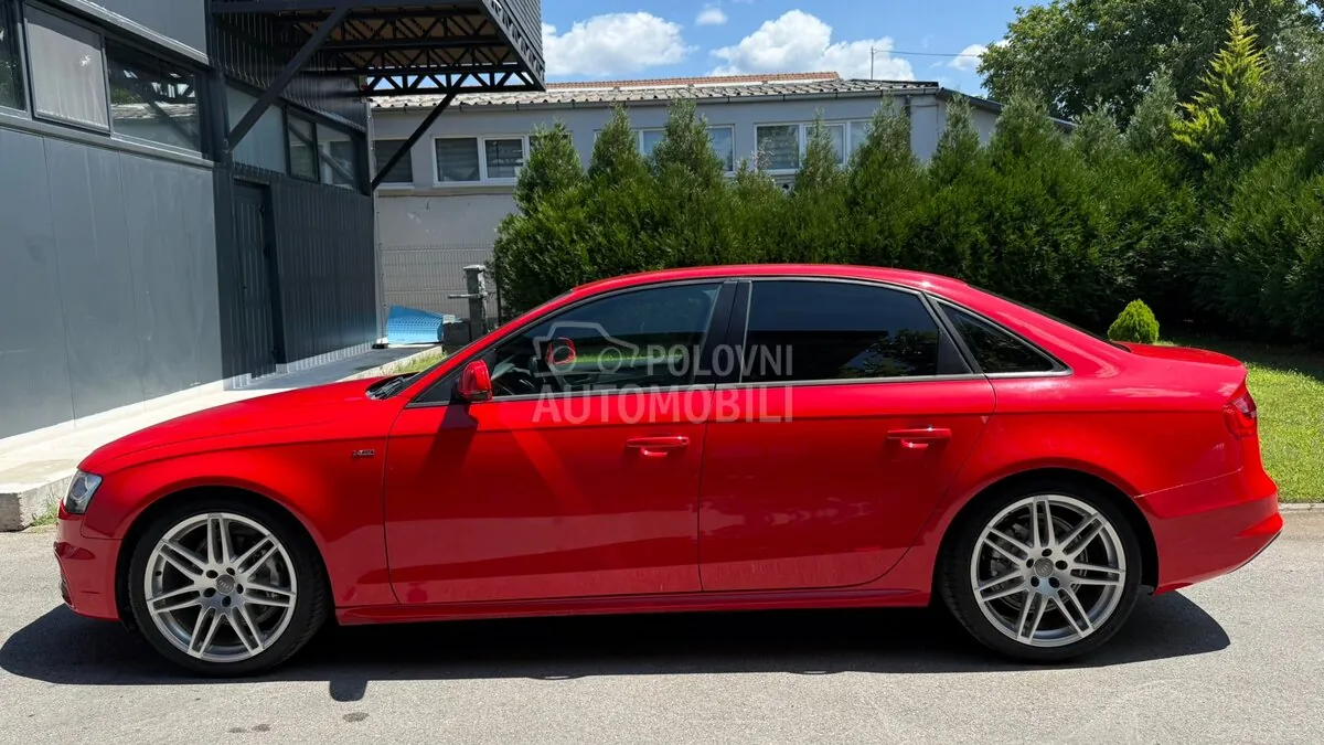 Audi A4 2012 photo 2