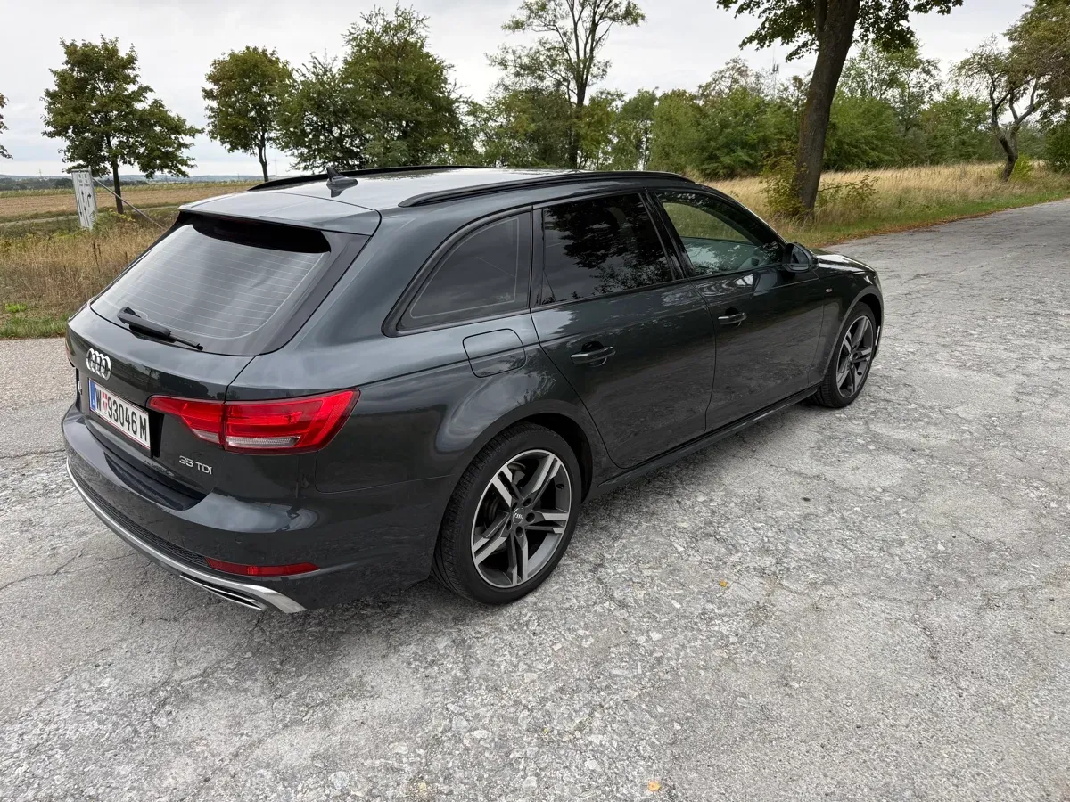 Audi A4 2019 photo 2